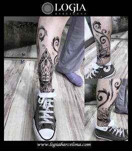 tatuaje-pierna-mandala-Logia-Barcelona-Dasly    